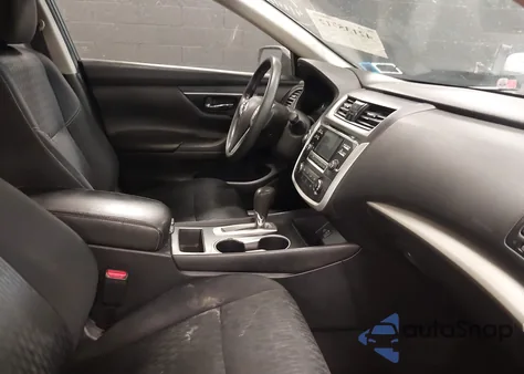 2017 Nissan Altima 2.5 S z USA, uszkodzony, nr VIN 1N4AL3AP8HC235609